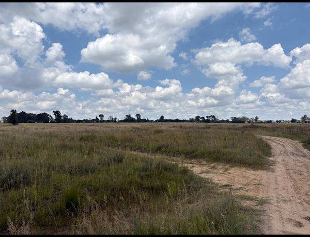4,461M² VACANT LAND FOR SALE IN VAALPARK